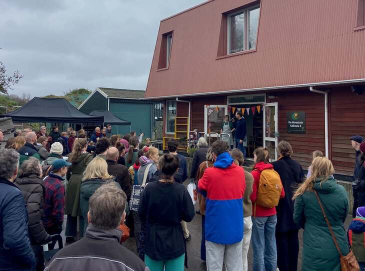 Opening bakkerij 